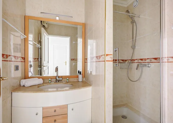 Elegance Parisienne, Vue Luxueuse Imprenable 아파트 *